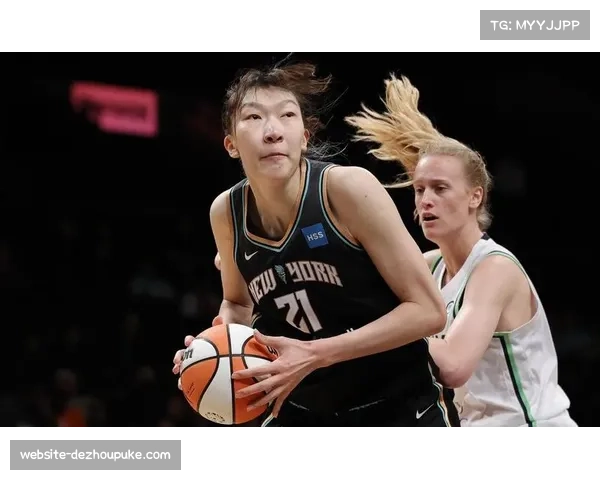 WNBA常规赛:自由人100-82逆转火焰完成复仇,韩旭7分钟贡献3分2篮板2助攻 WNBA常规赛:自由人100-82逆转火焰完成复仇,韩旭7分钟贡献3分2篮板2助攻